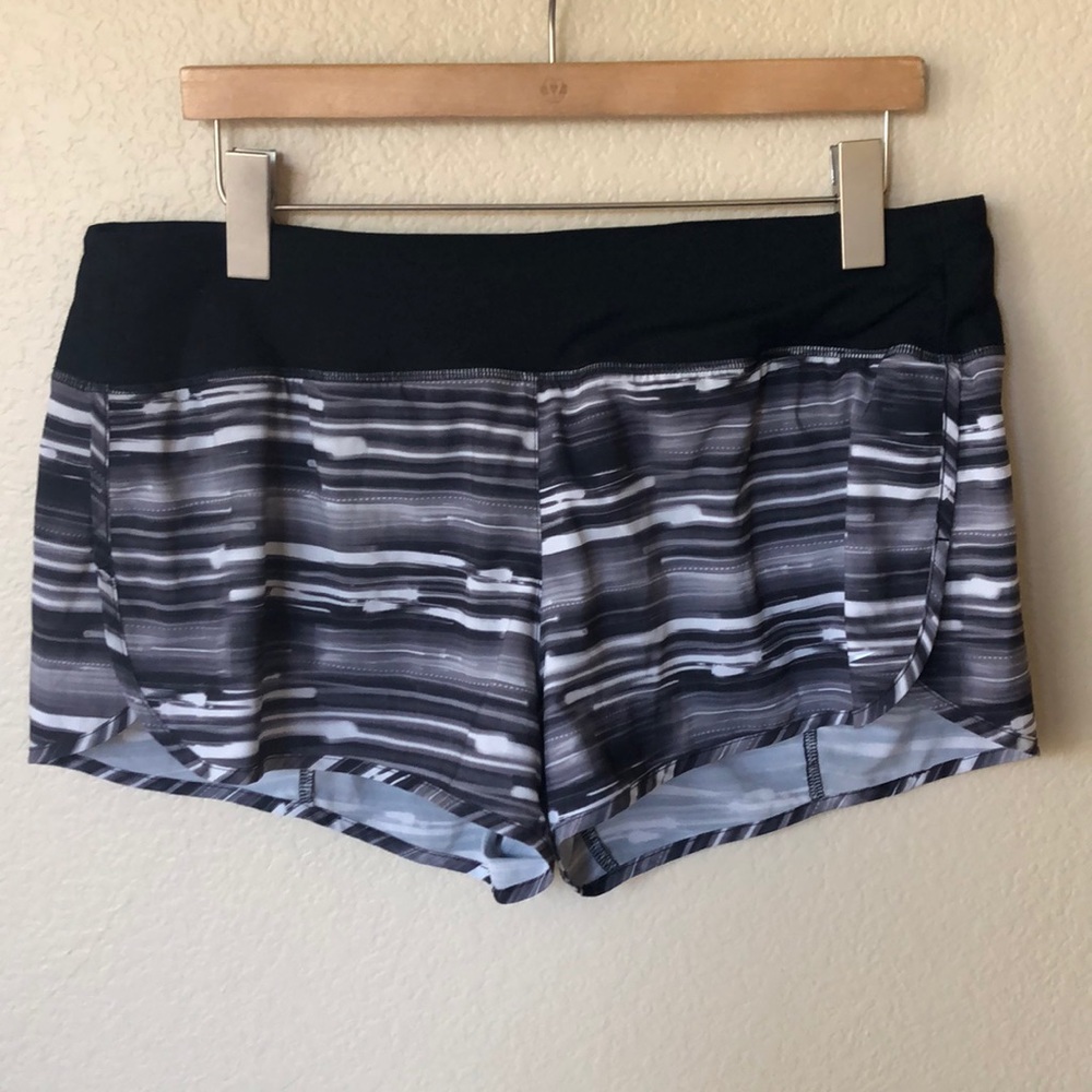 Nike black and white Nike Rival 3” running shorts